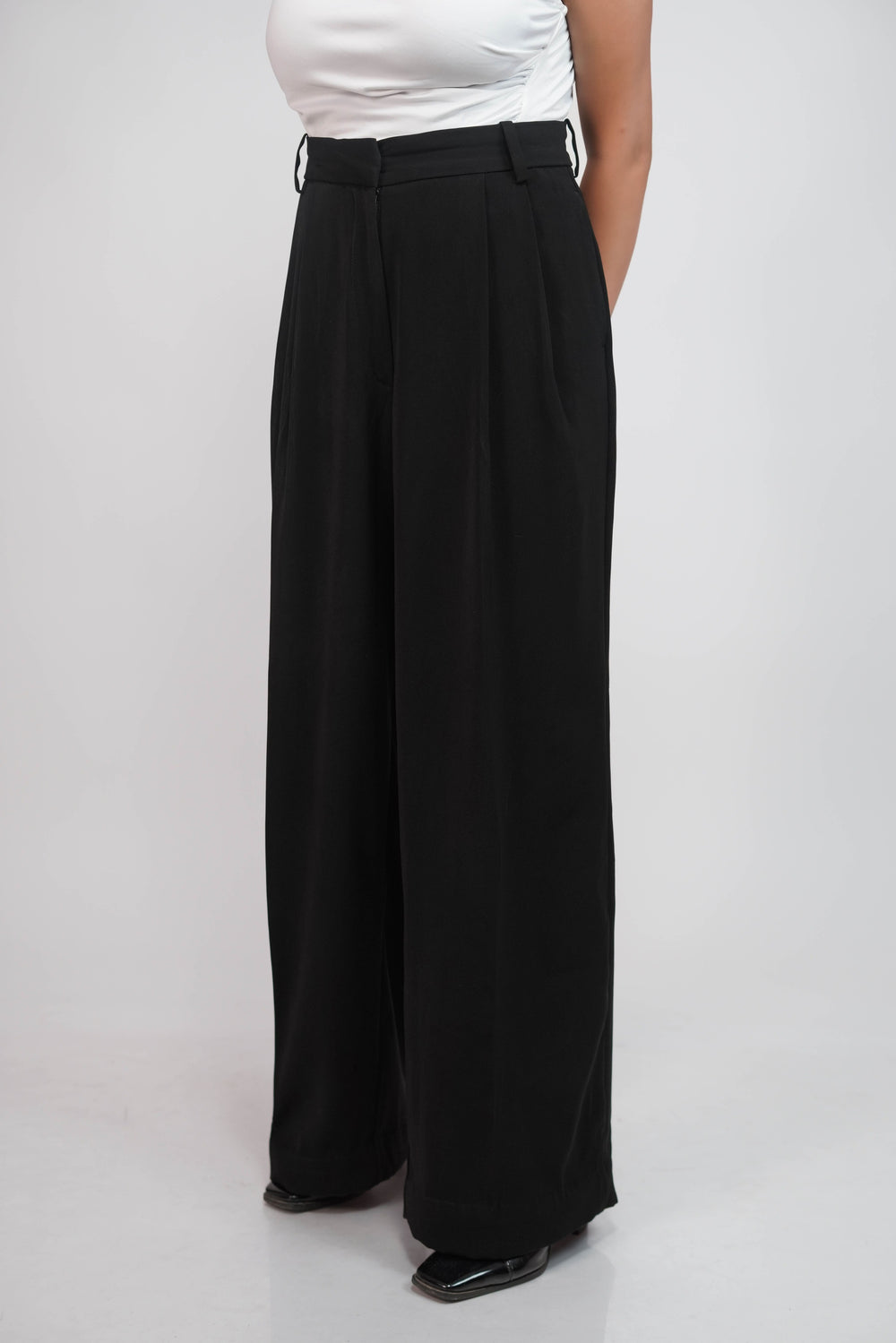 jet black only trouser