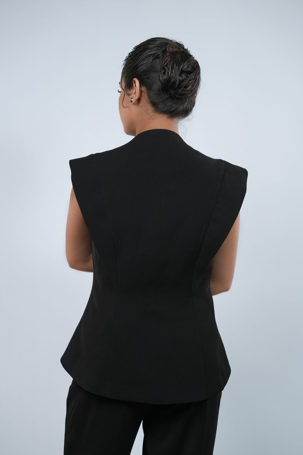 Frame Vest - Jet Black